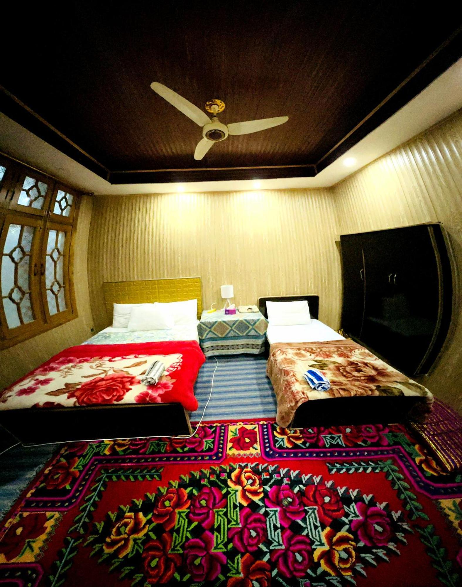 Hikal Guest House Karimabad  Exterior foto